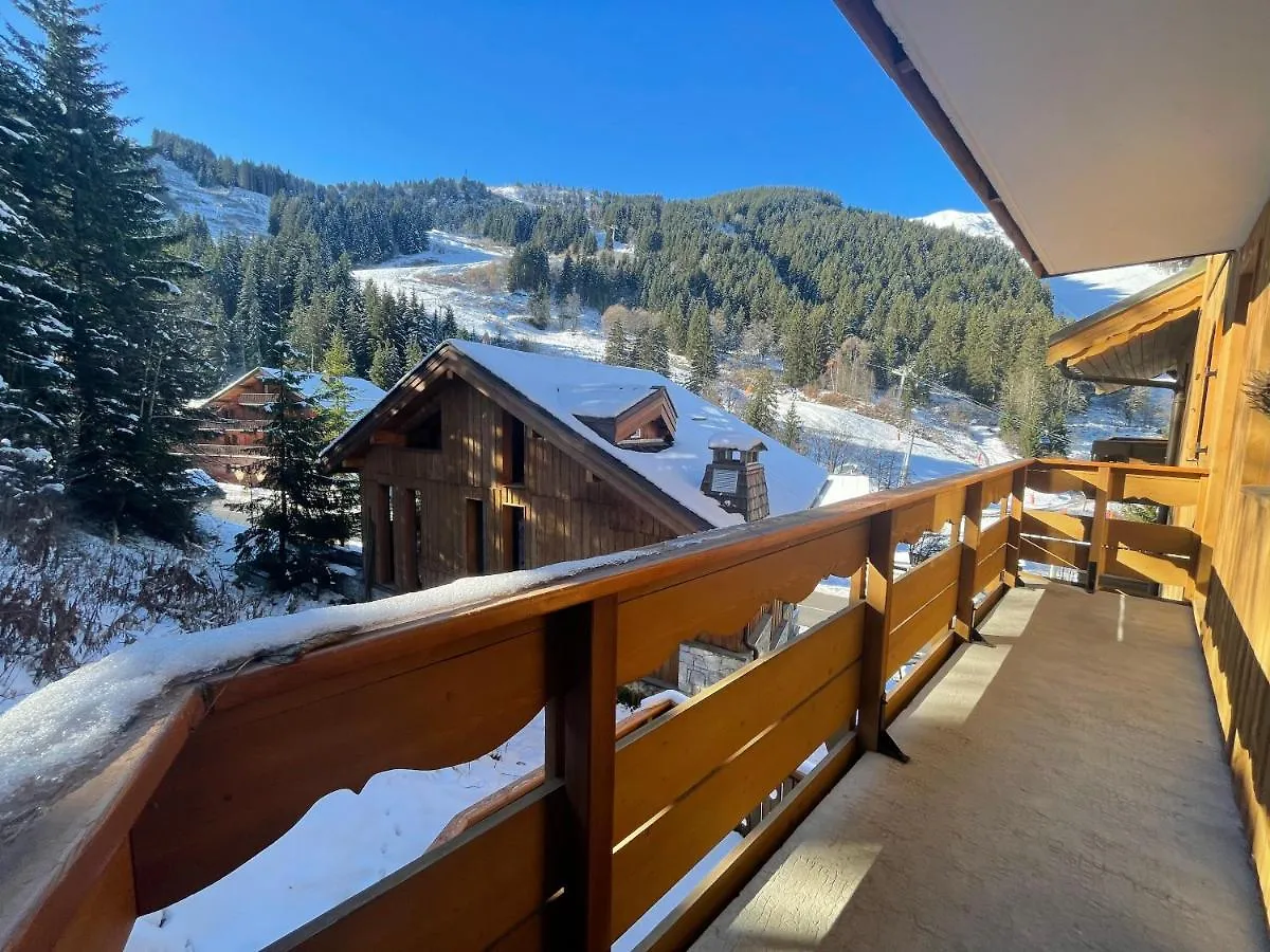 Meribel Centre La Chaudanne - Ski In And Out Apartment - 3 Bedrooms - 1 Min To Main Ski Lifts And 5 Min To Center Of Meribel - Newly Renovated In Oct 2023 - Chalet L'Eperviere